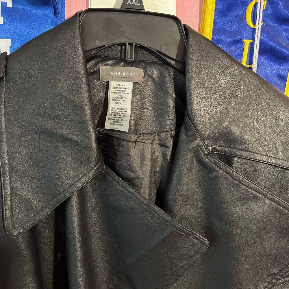 Jacket - Picture 3 of 3